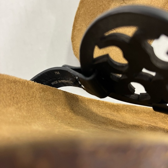 TORY BURCH PATENT LEATHER MILLER CLOUD SANDAL - Picture 9 of 16